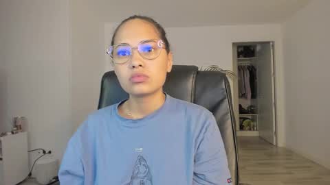 charlotte hamilton online show from 09/30/25, 10:37