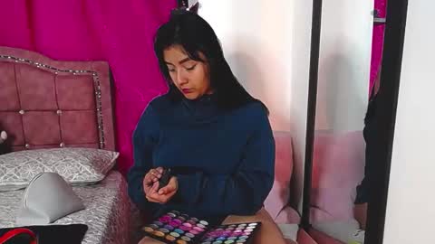 charlottekiss99 online show from 09/19/25, 11:44