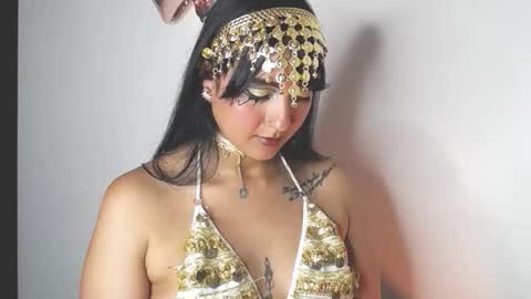 charlottekiss99 online show from 10/31/25, 03:24