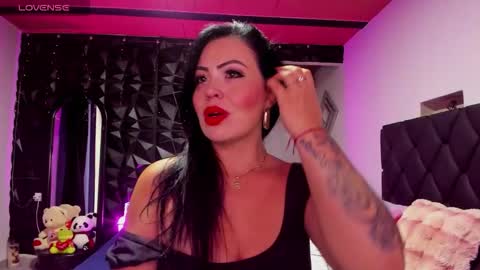 Snapshot of charlottemeyerr chatting on 11/05/25, 09:59 charlot online show from 11/05/25, 09:59