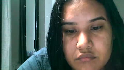 Snapshot of charlottequeen_21 chatting on 06/14/26, 02:30 charlottequeen_21 online show from 06/14/26, 02:30