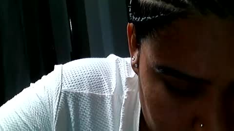 Snapshot of charlottequeen_21 chatting on 07/17/26, 01:34 charlottequeen_21 online show from 07/17/26, 01:34