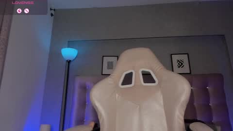 Snapshot of charlotterussel chatting on 12/11/24, 01:26 charlotterussel online show from 12/11/24, 01:26