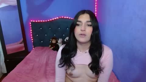 Snapshot of charlotteturners chatting on 12/15/24, 06:18 VALERIA online show from 12/15/24, 06:18