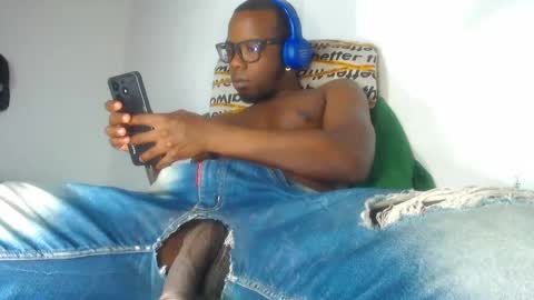 charly_vergonti_ online show from 09/16/25, 01:39