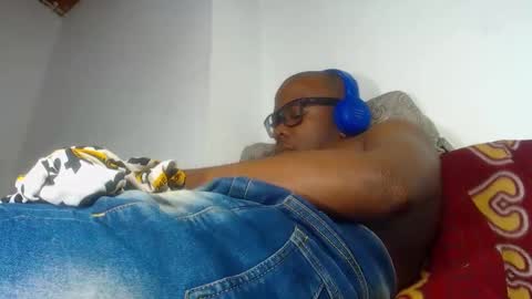 charly_vergonti_ online show from 09/23/25, 10:29