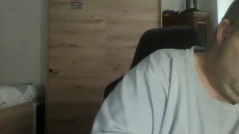 charly online show from 12/18/25, 10:54