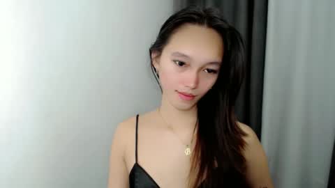 charm_fuckdoll8 online show from 09/13/25, 04:34