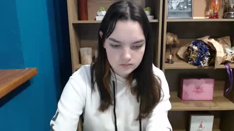 Snapshot of charmbite chatting on 12/01/25, 07:24 Julliette online show from 12/01/25, 07:24