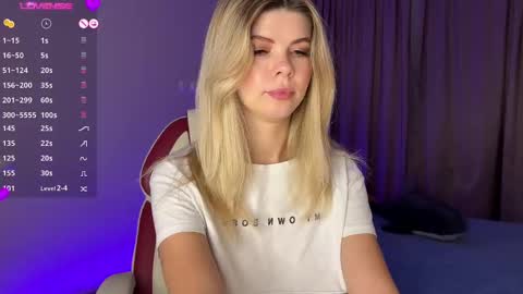 Kira online show from 12/03/24, 10:17