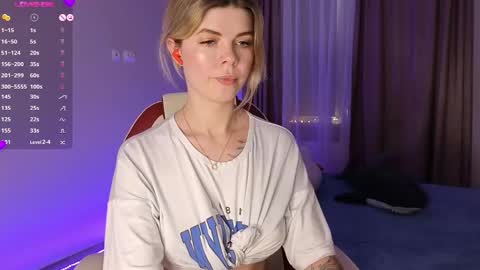 Kira online show from 02/25/25, 11:08