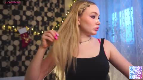 my fansly Charming daisy              My Wishlist  for new toys     online show from 12/16/25, 09:14