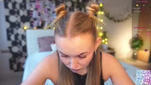 my fansly Charming daisy              My Wishlist  for new toys     online show from 01/16/26, 10:08