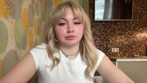 my fansly Charming daisy              My Wishlist  for new toys     online show from 04/07/26, 07:42