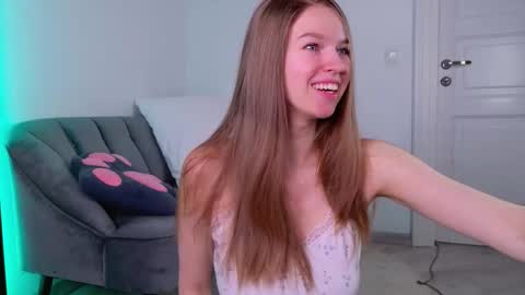 Ruru online show from 02/22/26, 06:02