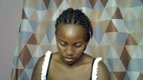 Snapshot of charmingdime chatting on 06/18/26, 05:17 charmingdime online show from 06/18/26, 05:17
