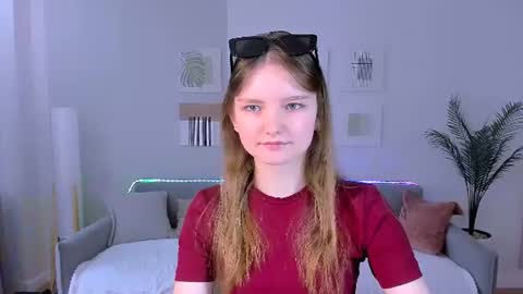 Snapshot of charminglookeva chatting on 06/21/26, 11:13 Im Eva online show from 06/21/26, 11:13