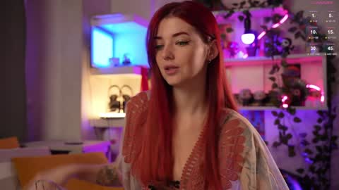 Snapshot of charmings_054 chatting on 12/15/24, 03:53 Belle and Miley online show from 12/15/24, 03:53