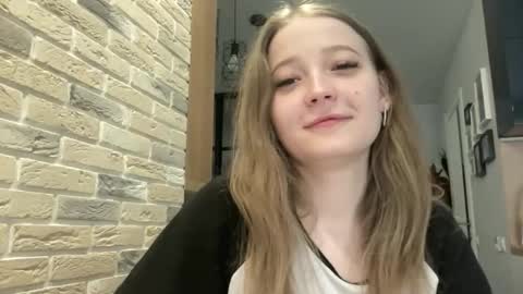 Sarah online show from 05/06/26, 02:55