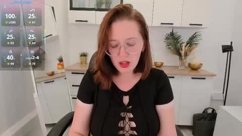 Snapshot of charmygrace chatting on 06/05/26, 02:01 Grace online show from 06/05/26, 02:01