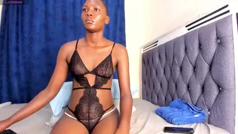 lexy online show from 10/17/25, 02:37