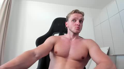 Snapshot of chasereed_ chatting on 05/24/26, 05:18 Chase Reed online show from 05/24/26, 05:18