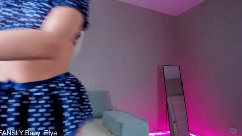 Im Elya   inst Elya Elfie  online show from 12/12/24, 11:07