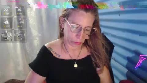 CHAYLA VICTORIA RUIZ  online show from 05/12/26, 03:53