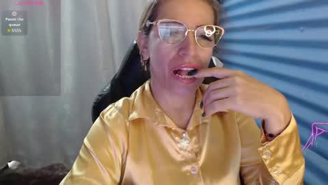 CHAYLA VICTORIA RUIZ  online show from 06/03/26, 01:46