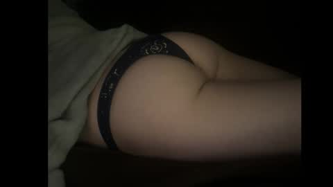 Snapshot of chazzledazzleqe chatting on 11/10/25, 03:16 chazzledazzleqe online show from 11/10/25, 03:16