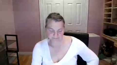 chealsiek online show from 11/26/25, 02:01