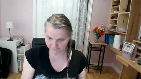 Snapshot of chealsiek chatting on 05/16/26, 01:13 chealsiek online show from 05/16/26, 01:13