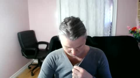 Snapshot of chealsiek chatting on 05/22/26, 03:39 chealsiek online show from 05/22/26, 03:39