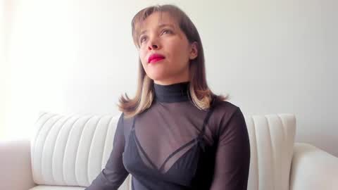 Regina Phalange online show from 01/21/25, 05:30