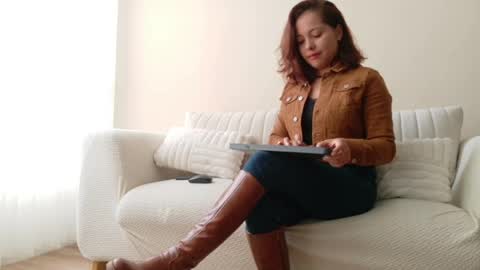 Snapshot of cheek_chic12 chatting on 05/19/26, 09:10 Regina Phalange online show from 05/19/26, 09:10