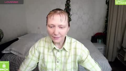 cheerful_madam1 online show from 04/25/26, 09:01