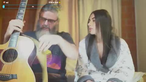 Snapshot of cheeseburgerjesus chatting on 02/01/25, 03:18 Cheesburger Jesus and whoever showed up. online show from 02/01/25, 03:18