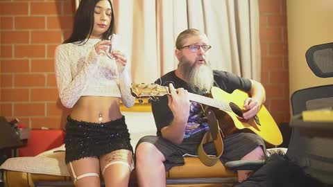 Snapshot of cheeseburgerjesus chatting on 10/04/25, 01:14 Cheesburger Jesus and whoever showed up. online show from 10/04/25, 01:14