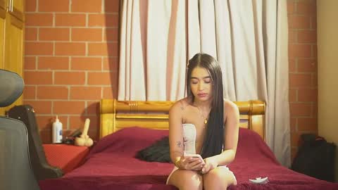 Snapshot of cheeseburgerjesus chatting on 10/11/25, 12:43 Cheesburger Jesus and whoever showed up. online show from 10/11/25, 12:43