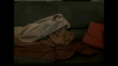 Snapshot of cheesy4444 chatting on 02/02/25, 02:59 Tom online show from 02/02/25, 02:59