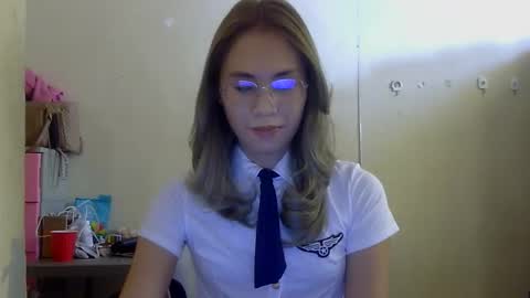 chelly4u69 online show from 09/18/25, 04:47
