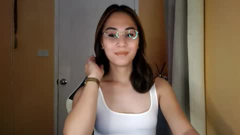 chelly4u69 online show from 03/19/26, 02:04