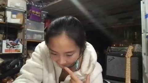 chellybear101 online show from 12/03/24, 04:25