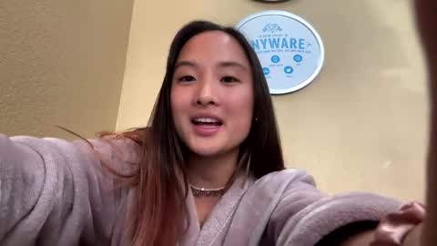 chellybear101 online show from 12/04/24, 08:51