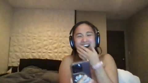 chellybear101 online show from 12/24/24, 01:06