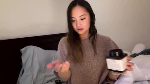 chellybear101 online show from 02/09/25, 07:05