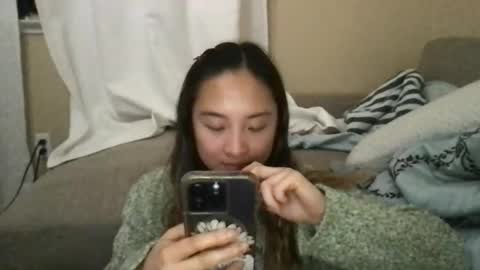 chellybear101 online show from 02/11/25, 08:05