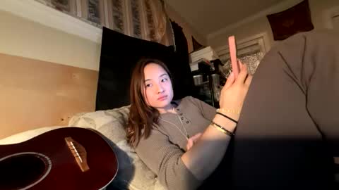 chellybear101 online show from 02/15/26, 05:04