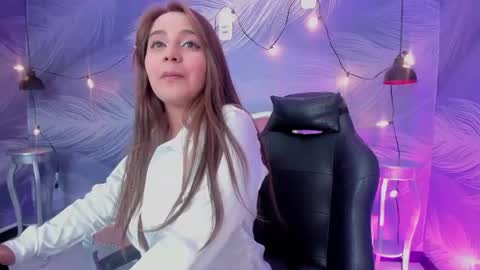 chellyguzman online show from 07/07/26, 07:56