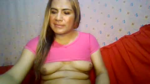 Snapshot of chelsea02tranny chatting on 09/18/25, 10:23 chelsea02tranny online show from 09/18/25, 10:23